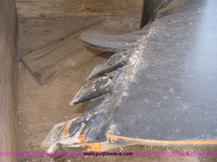 image for item L6466 2015 Bradco Paladin X1500 mini skid steer auger