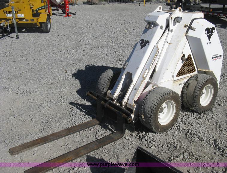 image for item L6470 Ramrod Taskmaster 950 mini skid steer