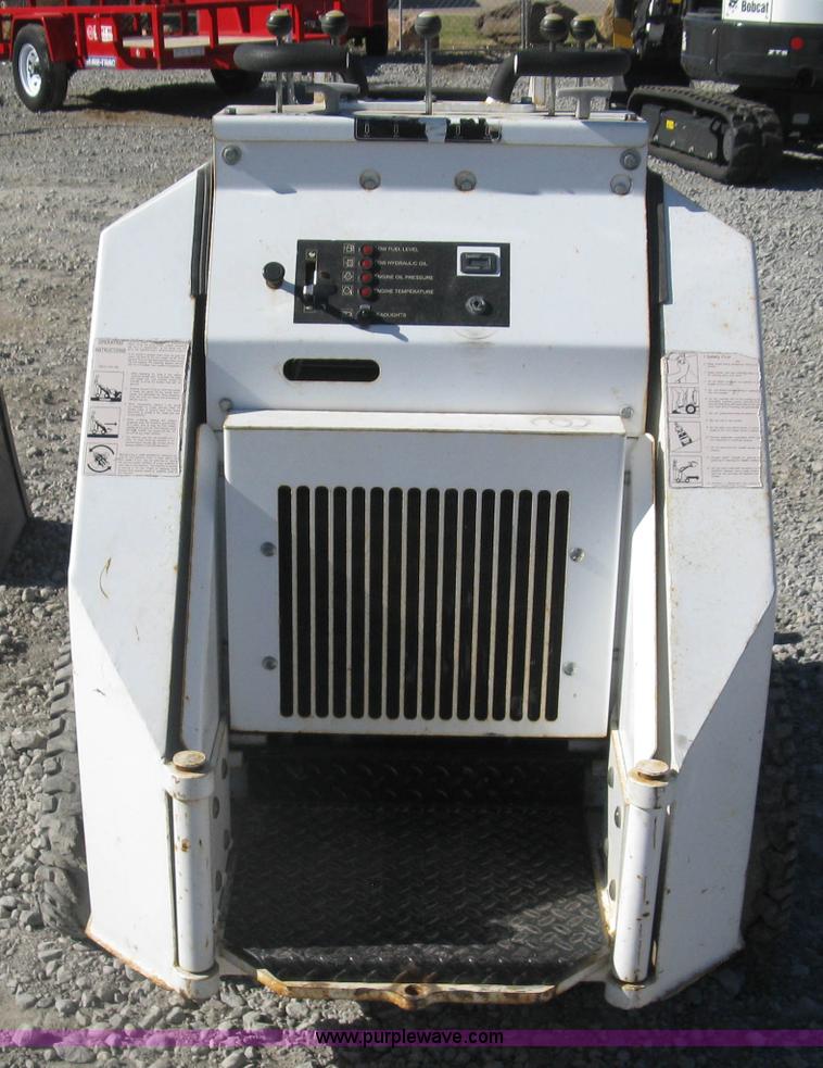 image for item L6470 Ramrod Taskmaster 950 mini skid steer