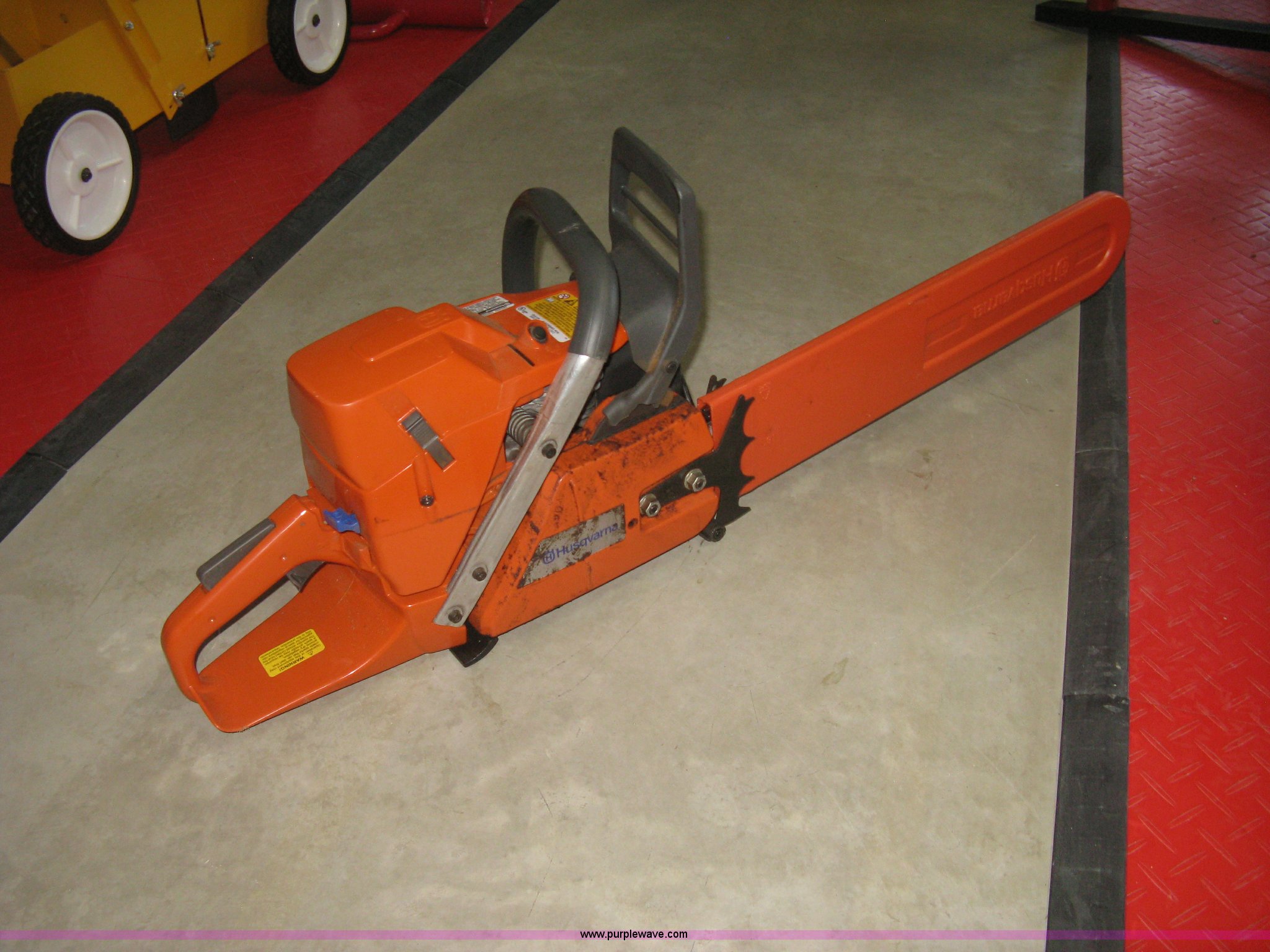 Husqvarna 372XP chainsaw in Wichita, KS Item BP9726 sold Purple Wave