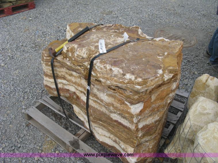 image for item AL9421 Onyx boulder