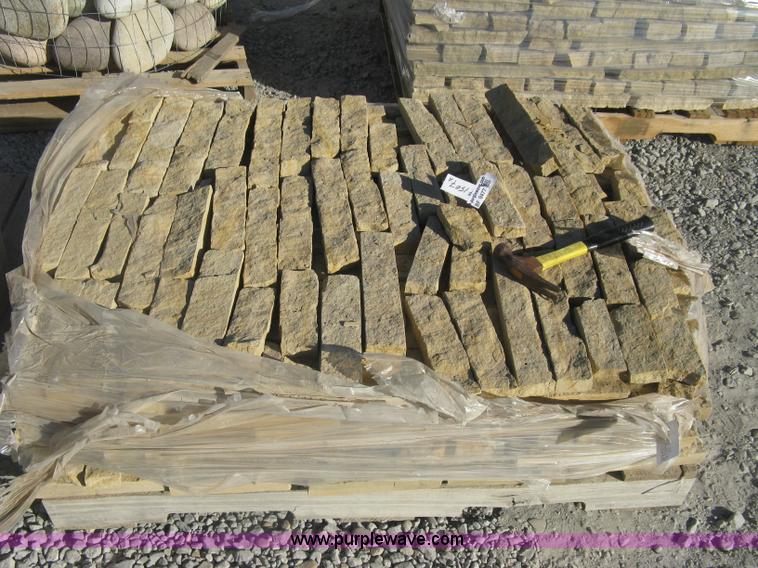 image for item BF9477 Colorado bluff thin veneer stones
