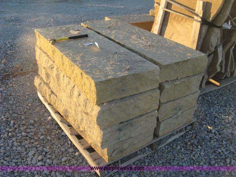 image for item BF9610 (8) Colorado Buff stone steps