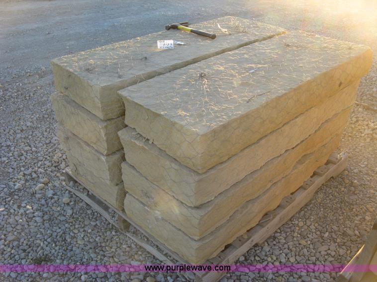 image for item BF9610 (8) Colorado Buff stone steps