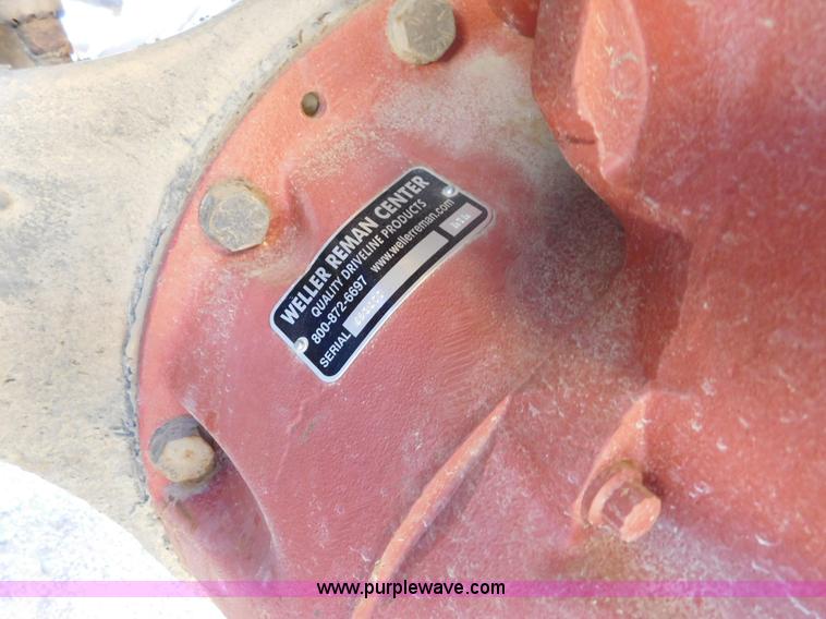 image for item AW9432 1993 International 8200 semi truck