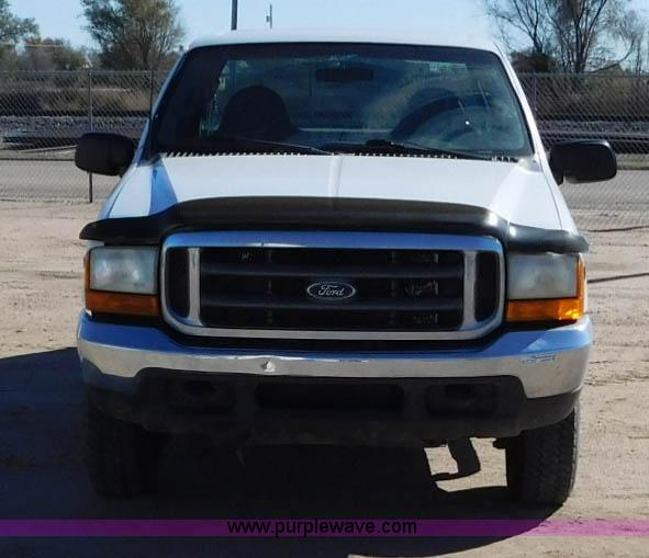 image for item AW9433 1999 Ford F250 Ext. Cab pickup truck