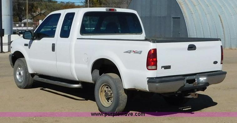 image for item AW9433 1999 Ford F250 Ext. Cab pickup truck