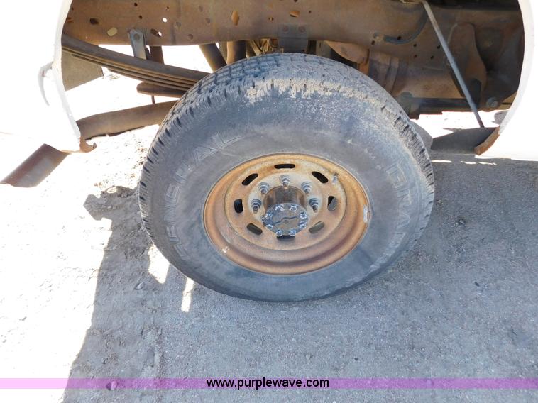 image for item AW9433 1999 Ford F250 Ext. Cab pickup truck