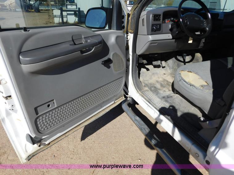 image for item AW9433 1999 Ford F250 Ext. Cab pickup truck