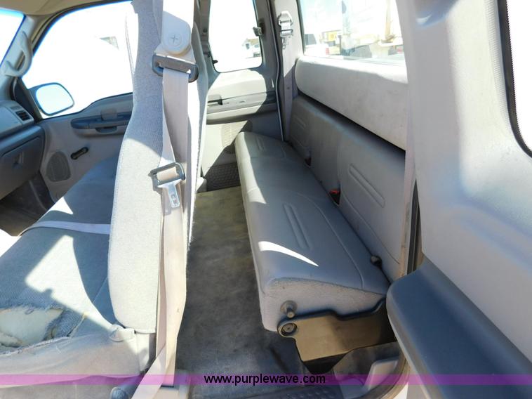 image for item AW9433 1999 Ford F250 Ext. Cab pickup truck