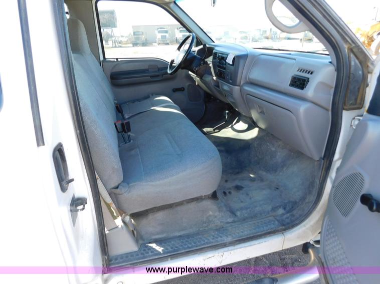 image for item AW9433 1999 Ford F250 Ext. Cab pickup truck