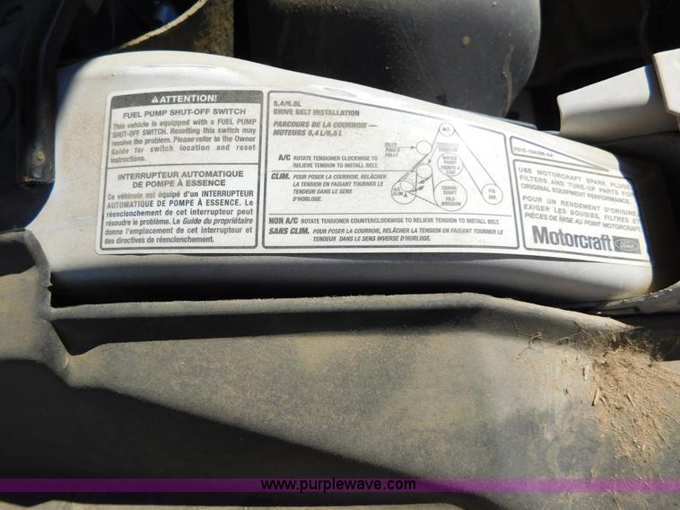 image for item AW9433 1999 Ford F250 Ext. Cab pickup truck