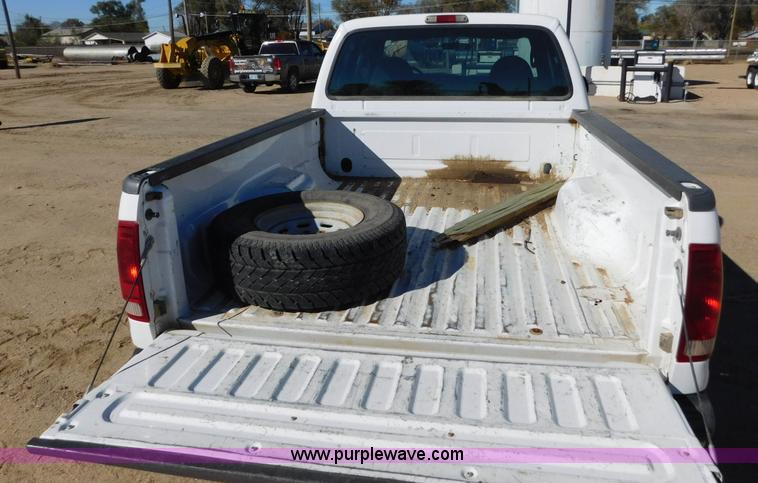 image for item AW9433 1999 Ford F250 Ext. Cab pickup truck