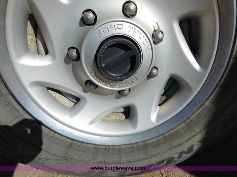 image for item AW9433 1999 Ford F250 Ext. Cab pickup truck