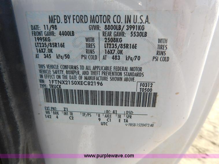 image for item AW9433 1999 Ford F250 Ext. Cab pickup truck