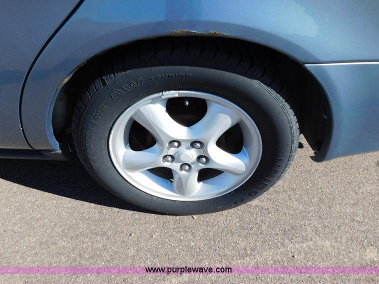 image for item AW9434 2000 Ford Taurus