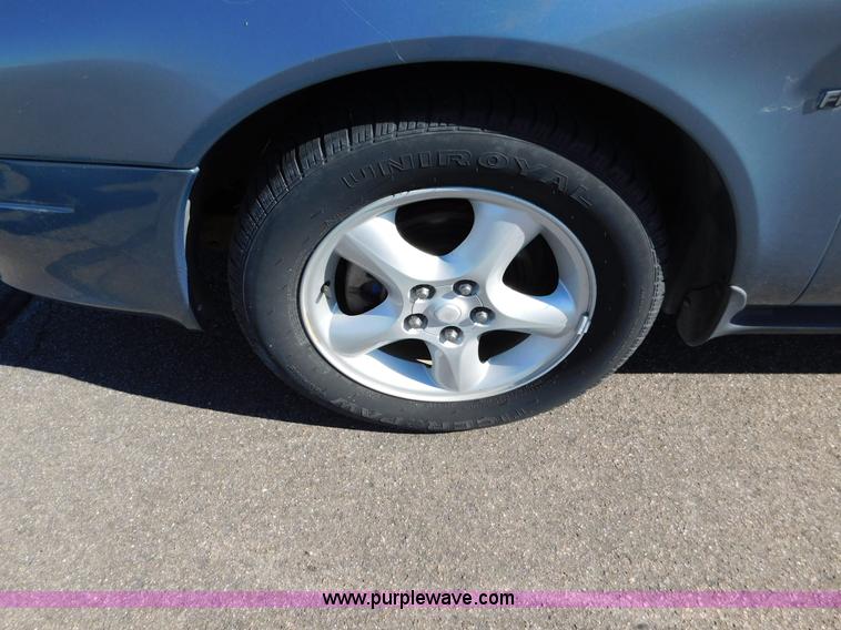 image for item AW9434 2000 Ford Taurus