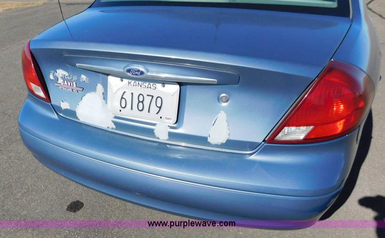 image for item AW9434 2000 Ford Taurus