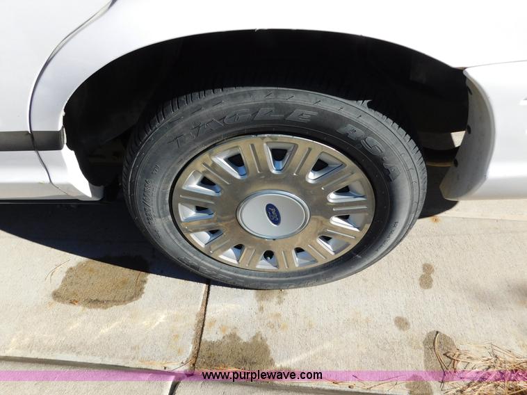 image for item AW9435 2003 Ford Crown Victoria Police Interceptor