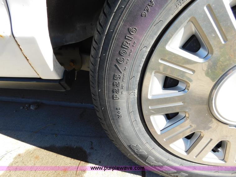 image for item AW9435 2003 Ford Crown Victoria Police Interceptor