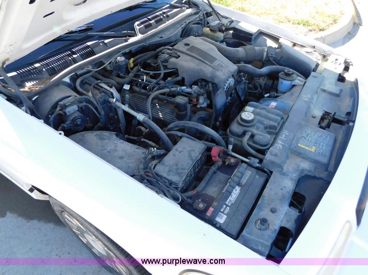 image for item AW9435 2003 Ford Crown Victoria Police Interceptor