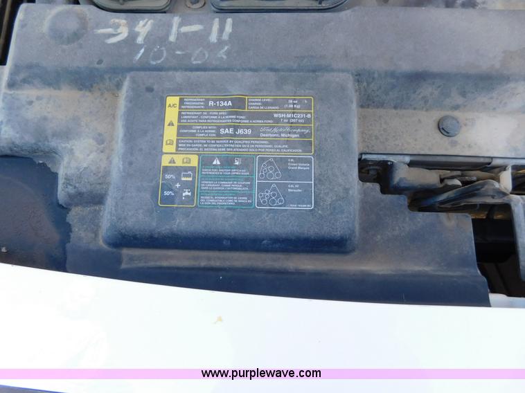 image for item AW9435 2003 Ford Crown Victoria Police Interceptor