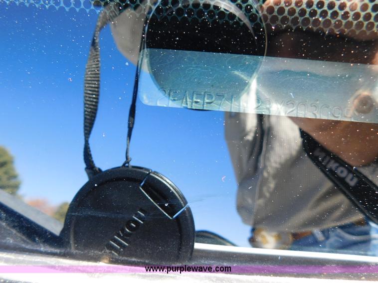 image for item AW9435 2003 Ford Crown Victoria Police Interceptor