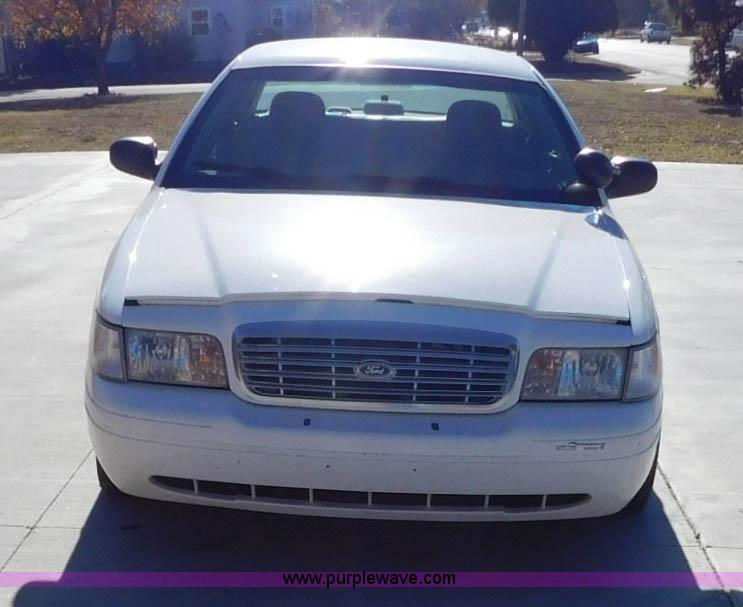 image for item AW9436 2009 Ford Crown Victoria Police Interceptor