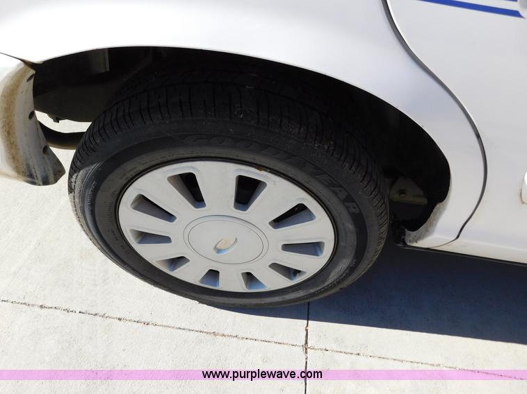 image for item AW9436 2009 Ford Crown Victoria Police Interceptor