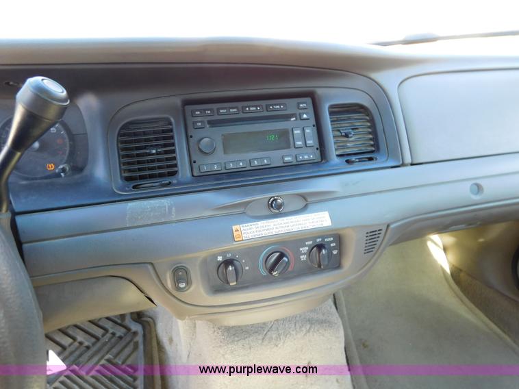 image for item AW9436 2009 Ford Crown Victoria Police Interceptor