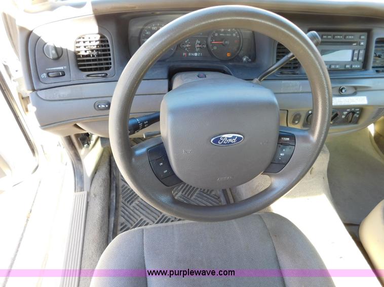 image for item AW9436 2009 Ford Crown Victoria Police Interceptor