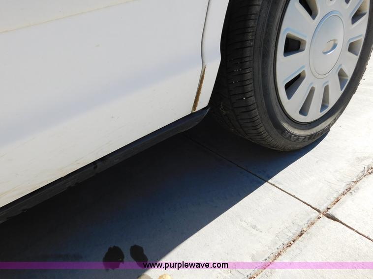 image for item AW9436 2009 Ford Crown Victoria Police Interceptor