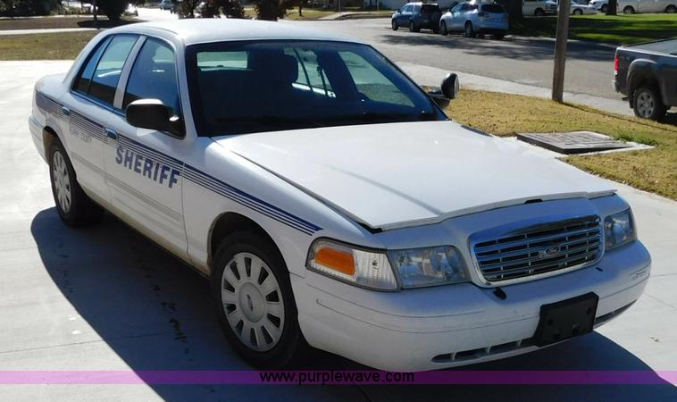 image for item AW9437 2010 Ford Crown Victoria Police Interceptor
