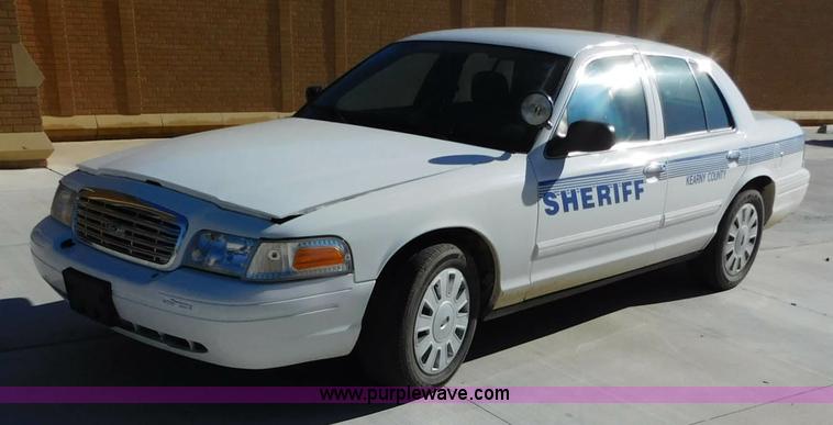 image for item AW9437 2010 Ford Crown Victoria Police Interceptor