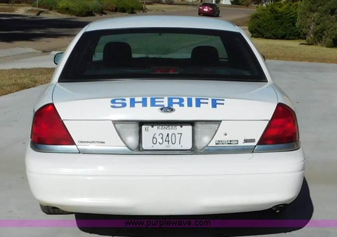 image for item AW9437 2010 Ford Crown Victoria Police Interceptor