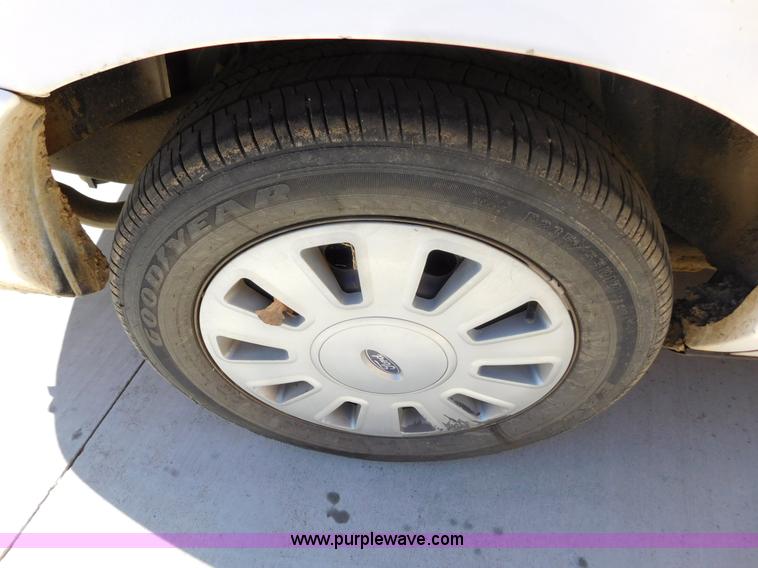 image for item AW9437 2010 Ford Crown Victoria Police Interceptor