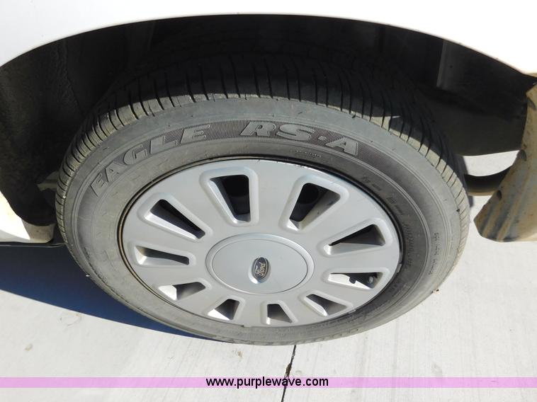 image for item AW9437 2010 Ford Crown Victoria Police Interceptor