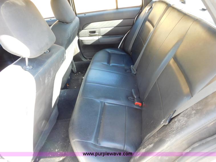 image for item AW9437 2010 Ford Crown Victoria Police Interceptor