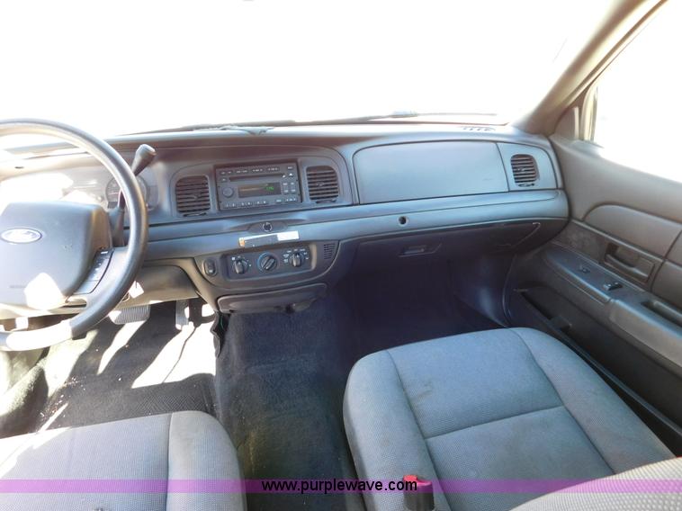 image for item AW9437 2010 Ford Crown Victoria Police Interceptor