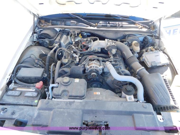 image for item AW9437 2010 Ford Crown Victoria Police Interceptor