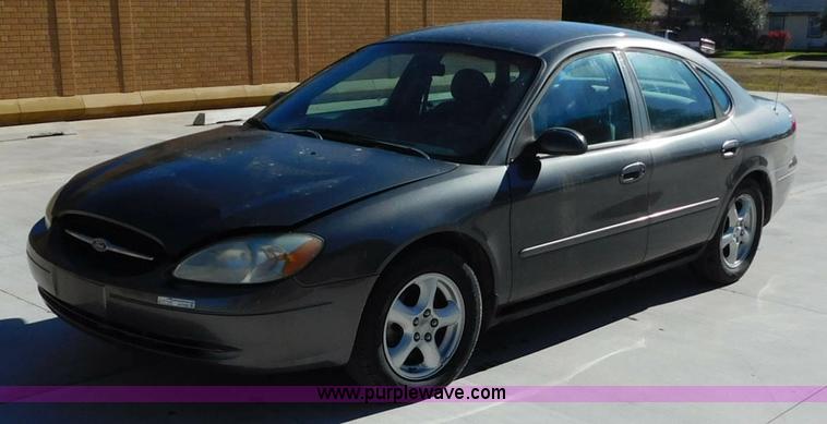 image for item AW9438 2002 Ford Taurus