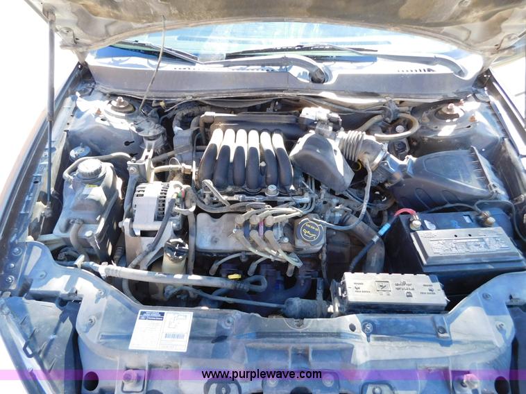 image for item AW9438 2002 Ford Taurus