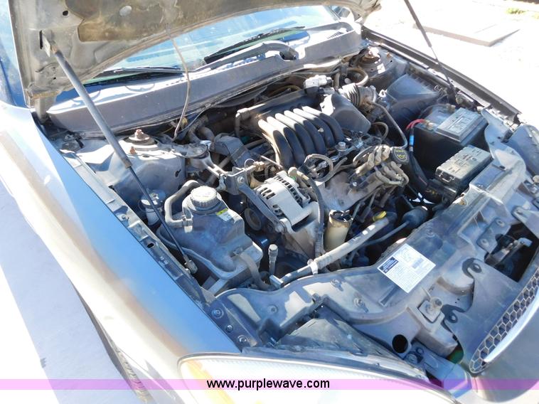 image for item AW9438 2002 Ford Taurus