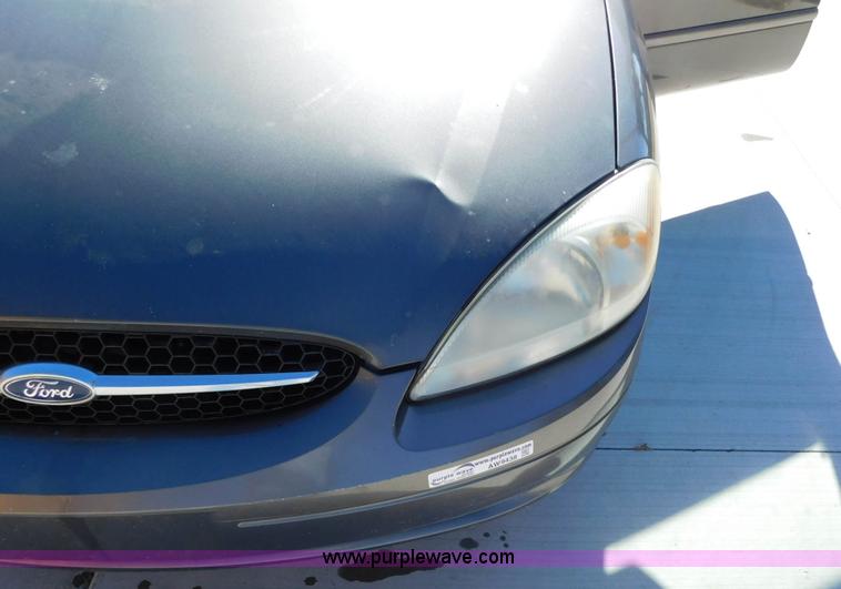 image for item AW9438 2002 Ford Taurus