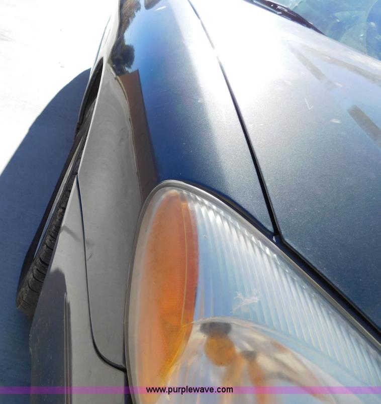 image for item AW9438 2002 Ford Taurus