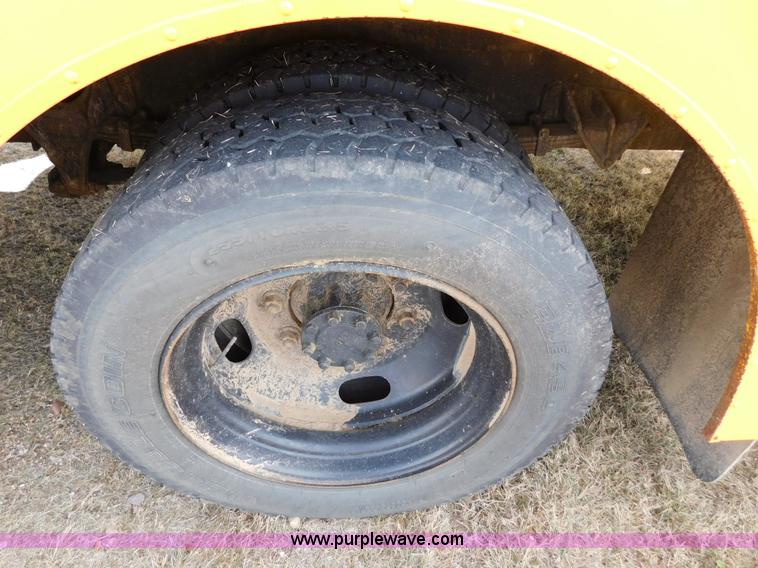 image for item AW9443 2005 International PB10500 school bus