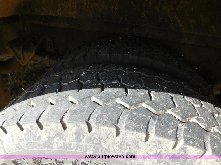 image for item AW9443 2005 International PB10500 school bus