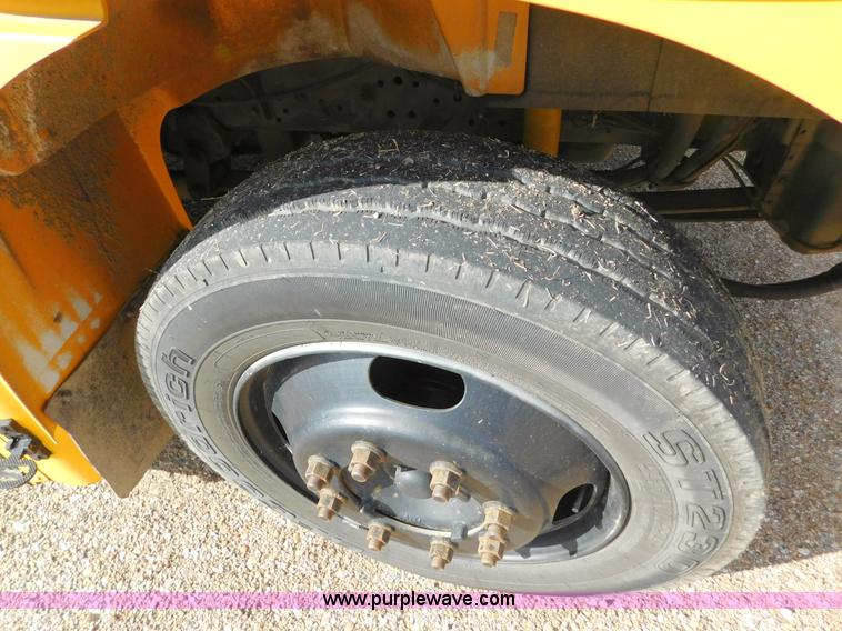 image for item AW9443 2005 International PB10500 school bus