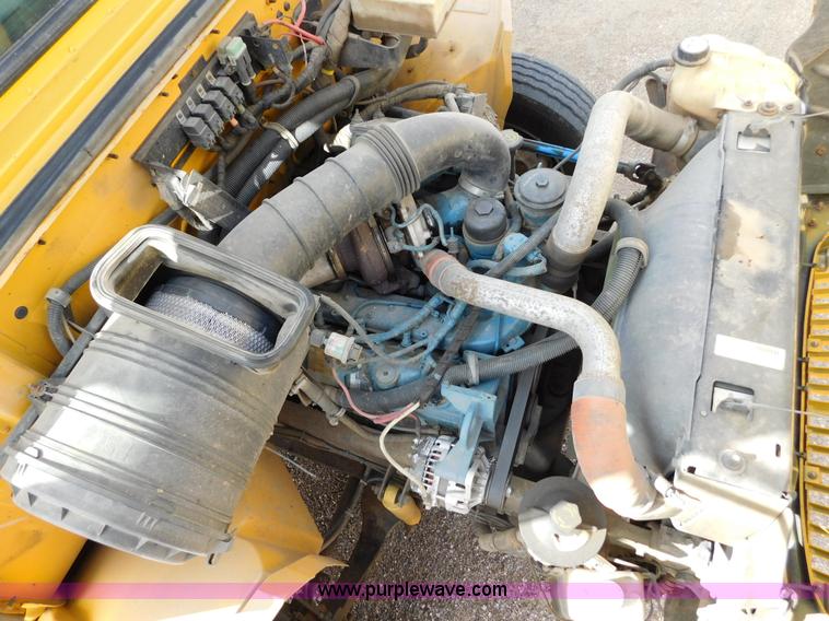 image for item AW9443 2005 International PB10500 school bus