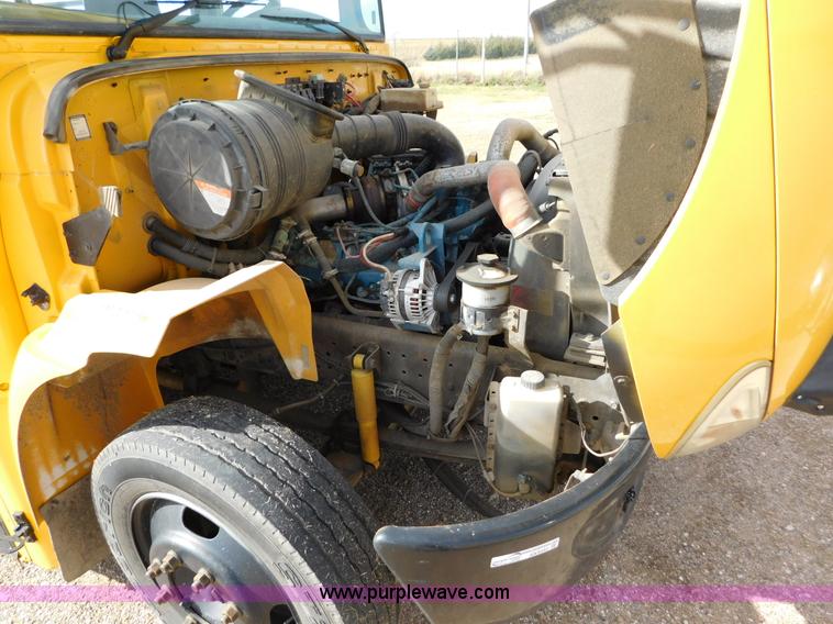 image for item AW9443 2005 International PB10500 school bus